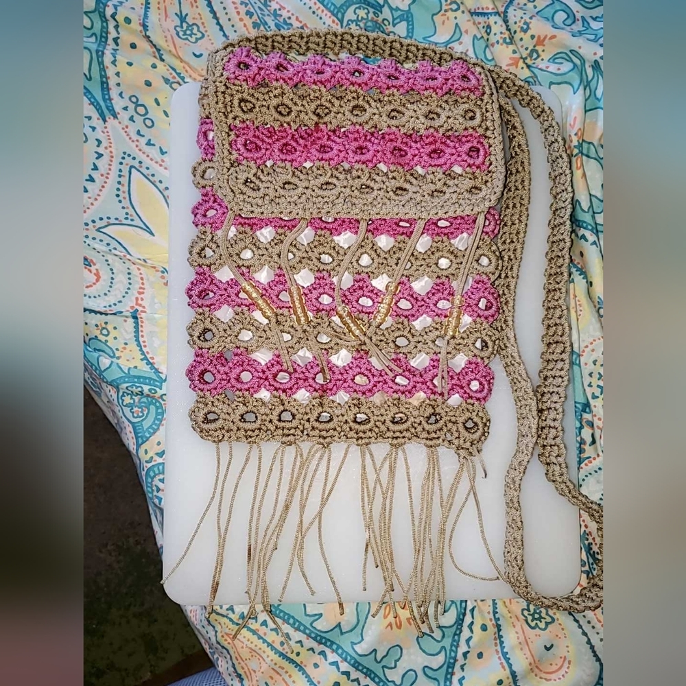 9x7" Crocheted Macrame Crossbody Bag Purse Natural Beige & Pink